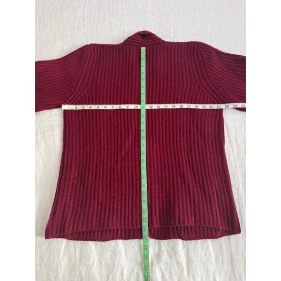 Vintage L.L.Bean 100% Wool Women's Cardigan, Maroon, Large. - Picture 6 of 6